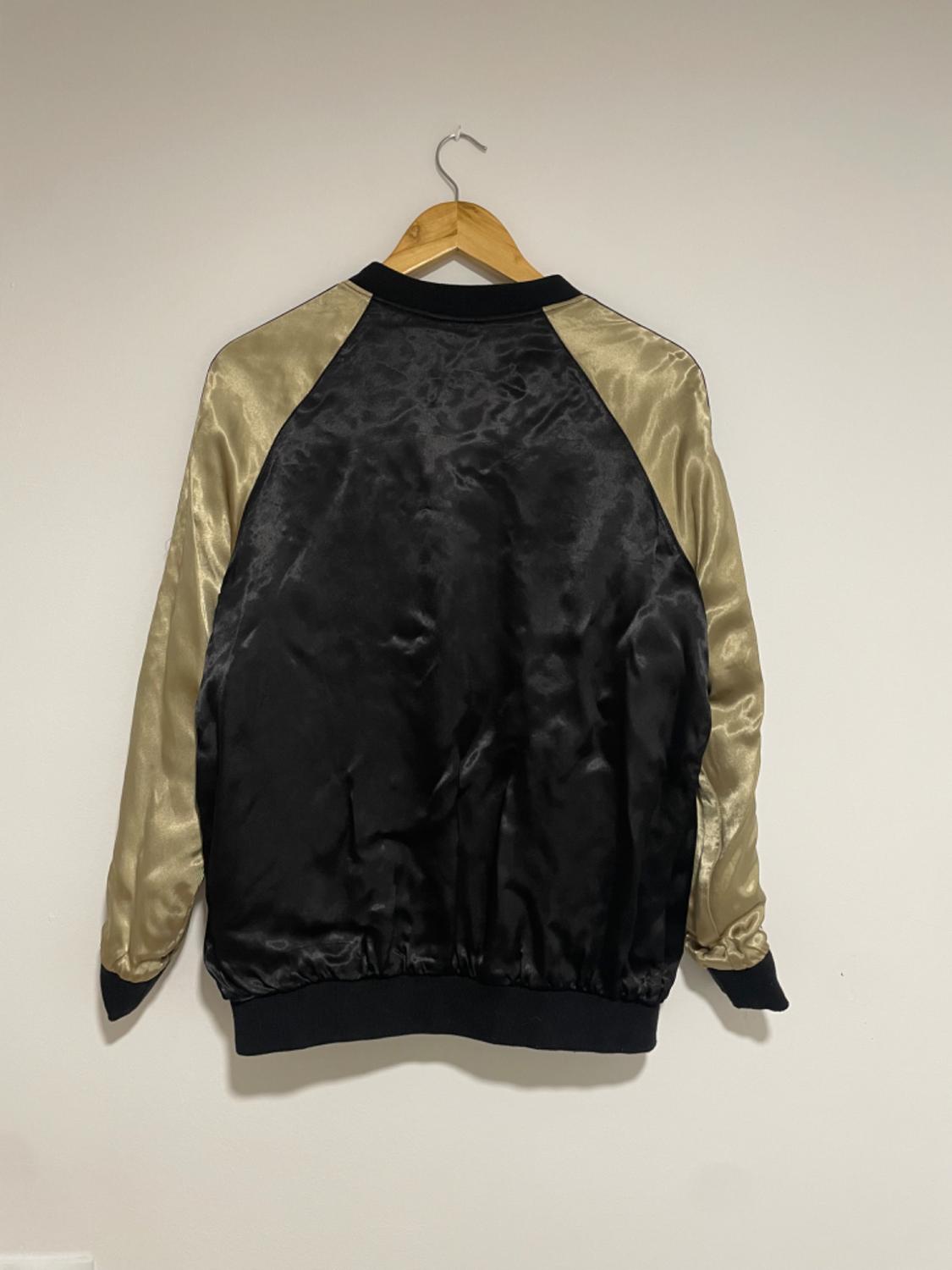 CHAQUETA BOMBER BORDADA LIMITED EDITION REVERSIBLE - Image 5