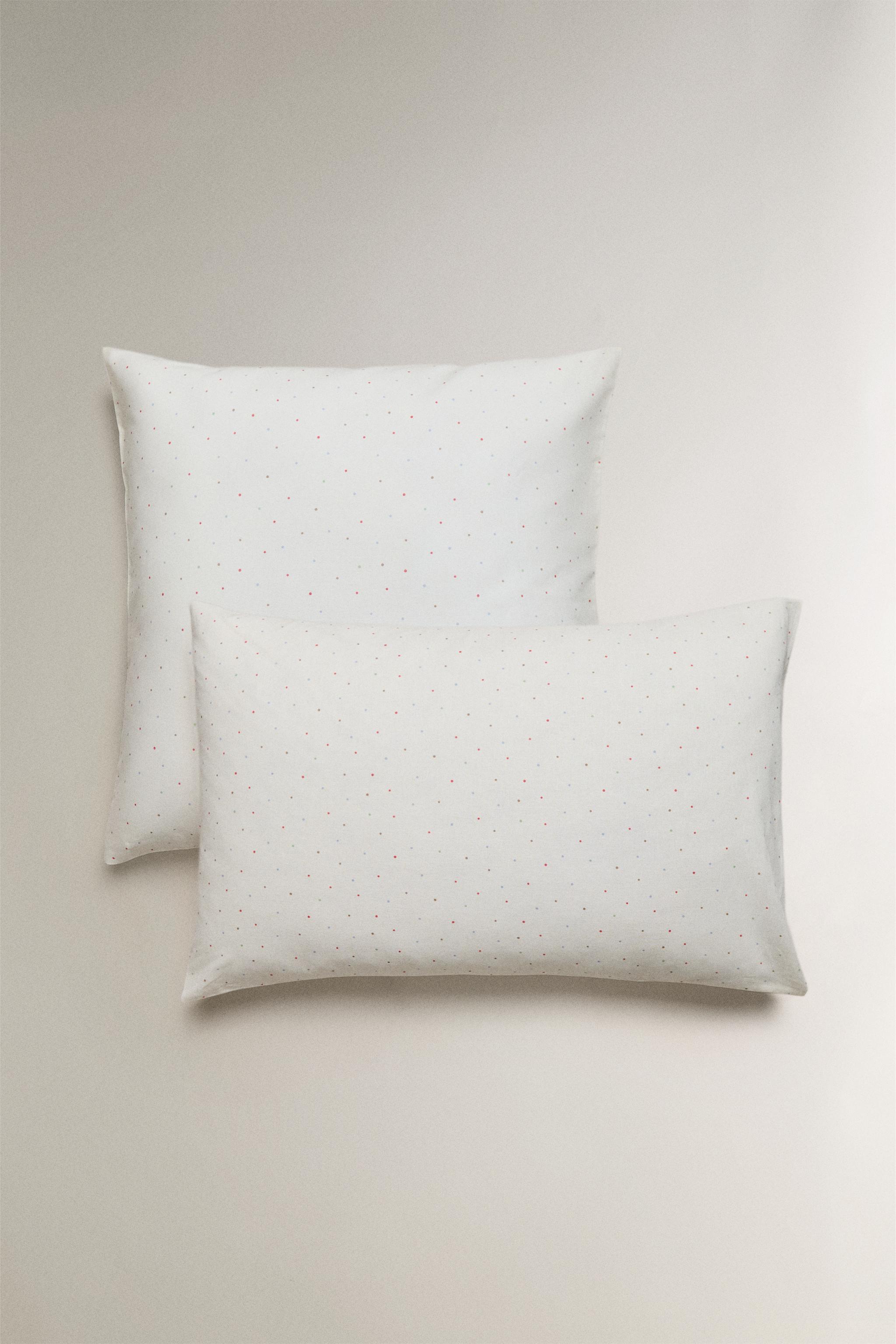 KIDS' POLKA DOT PILLOWCASE