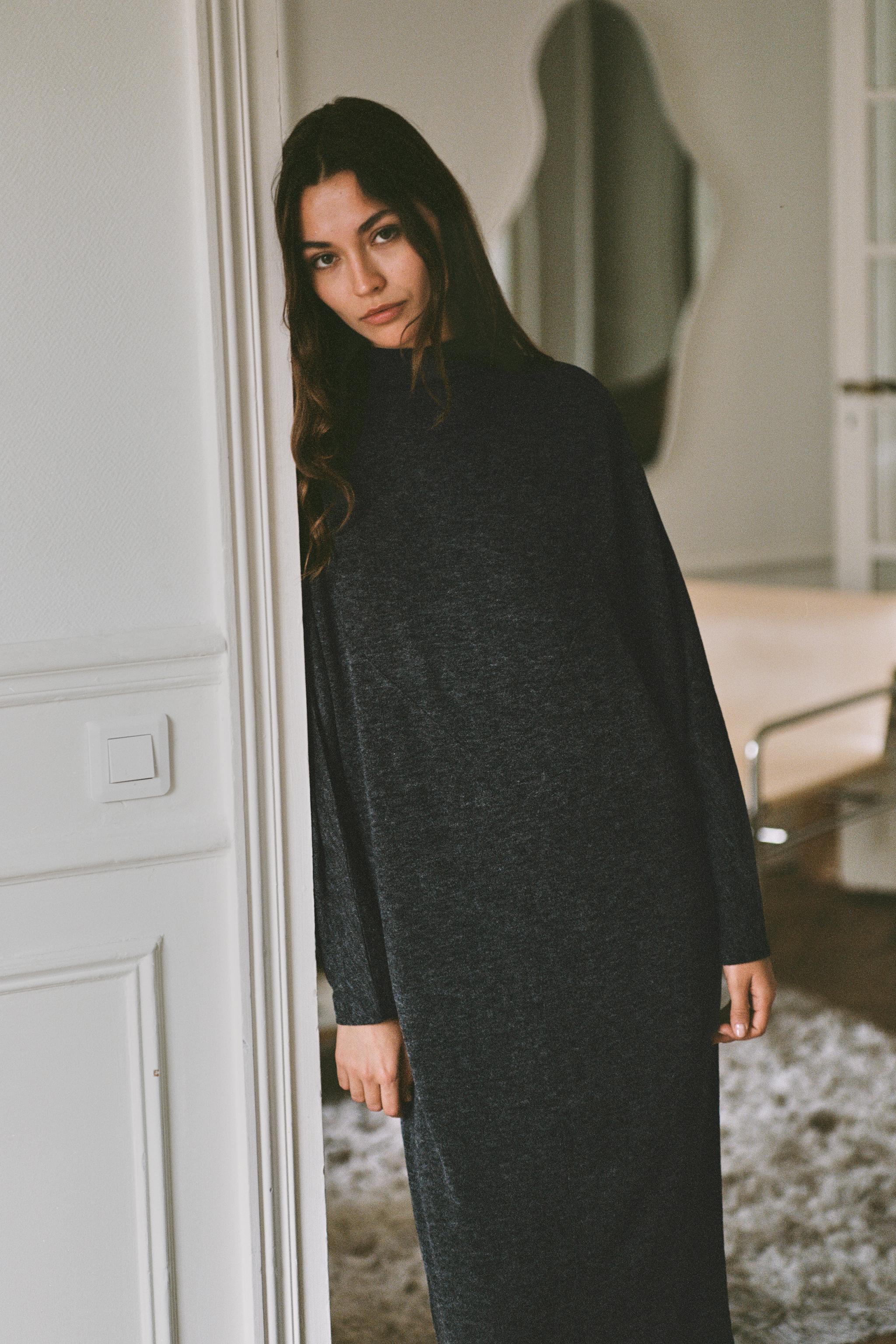 ROBE LONGUE MANCHES CHAUVE-SOURIS