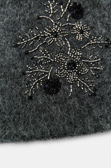 KNITTED SCARF WITH FLORAL EMBROIDERY AND BEADS - Grey by Zara - Image 2