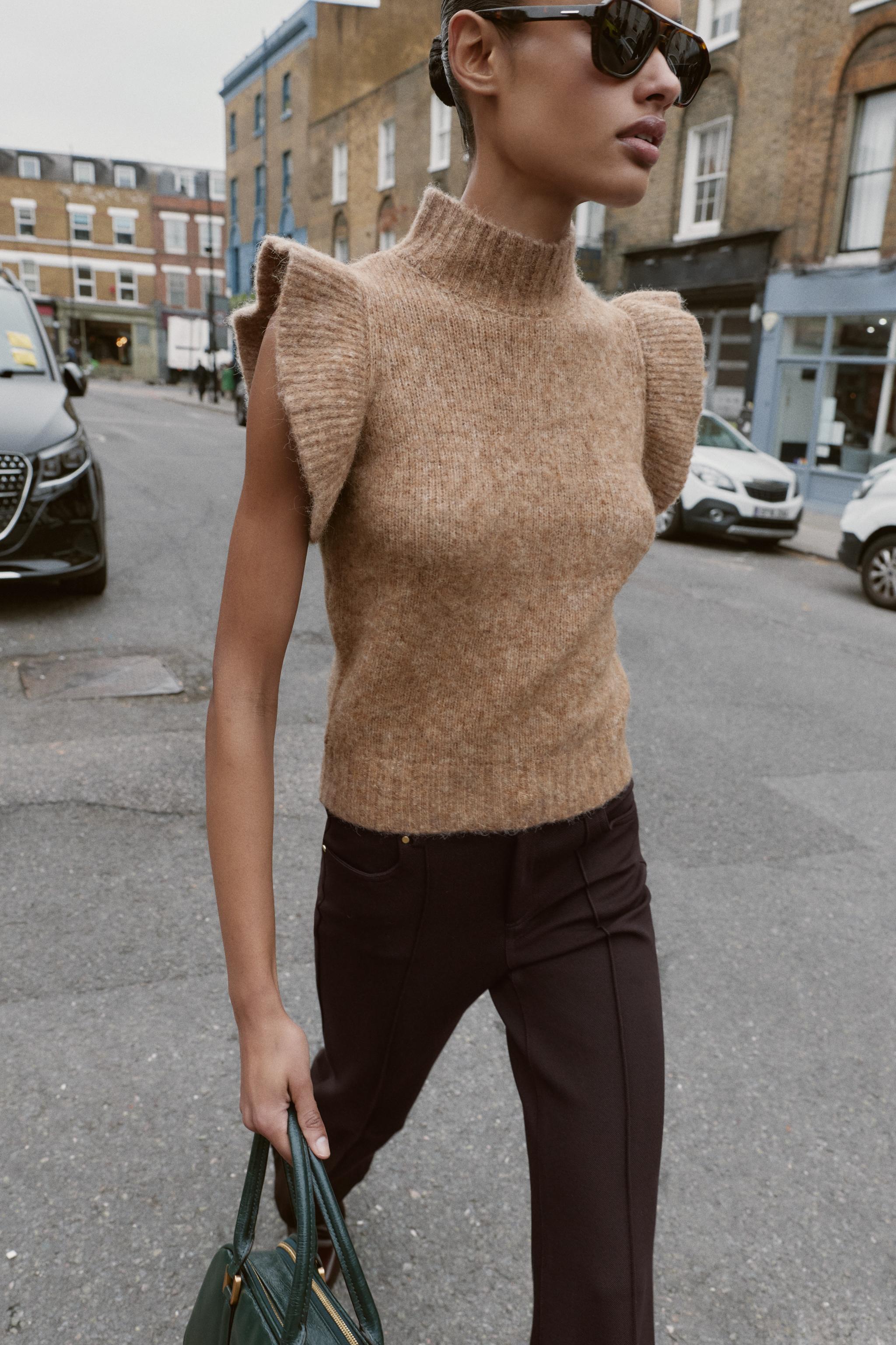 WOOL VEST WITH RUFFLES