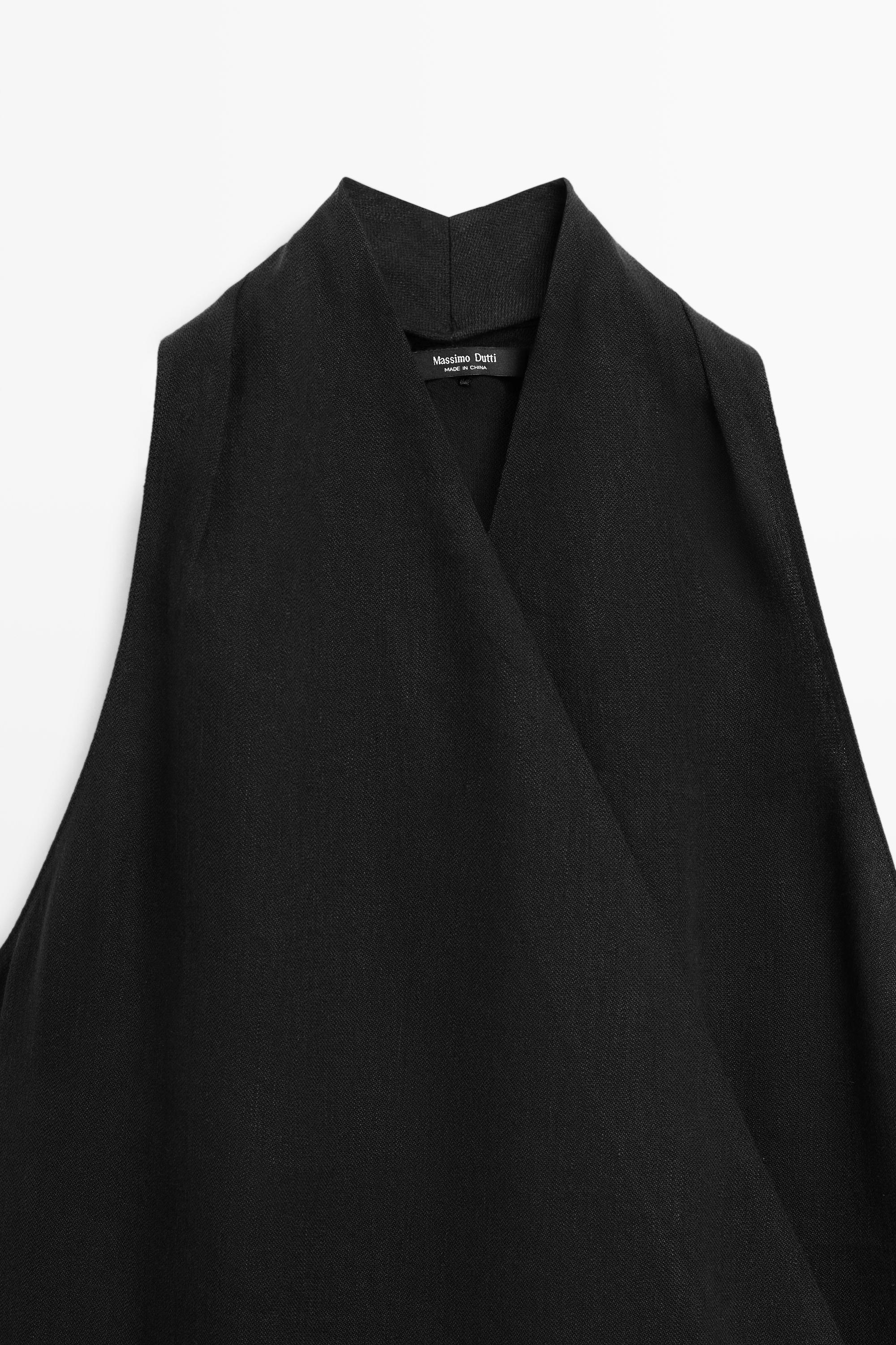 Top drapé croisé avec détail de ceinture