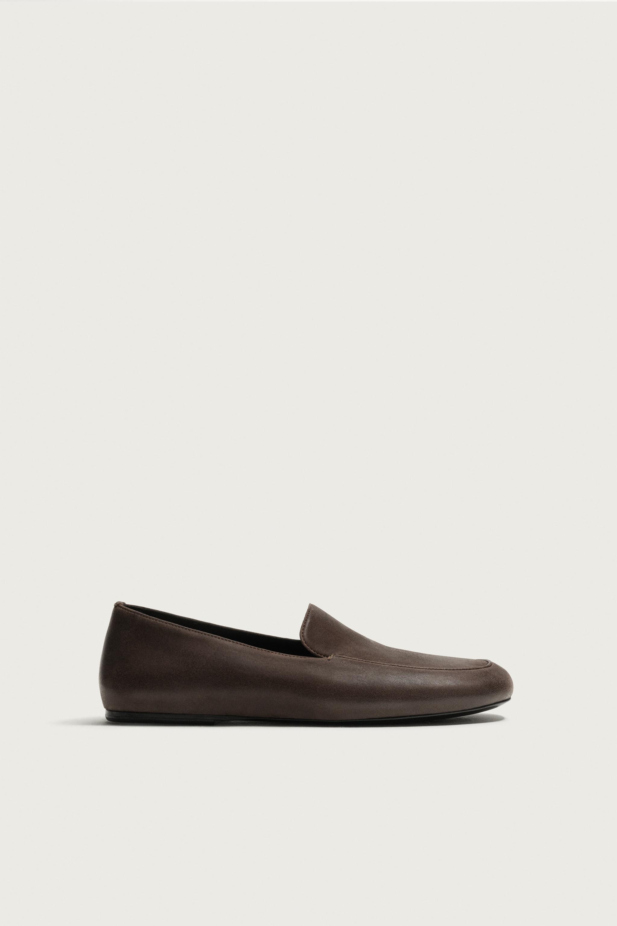 LEATHER LOAFERS — Brown
