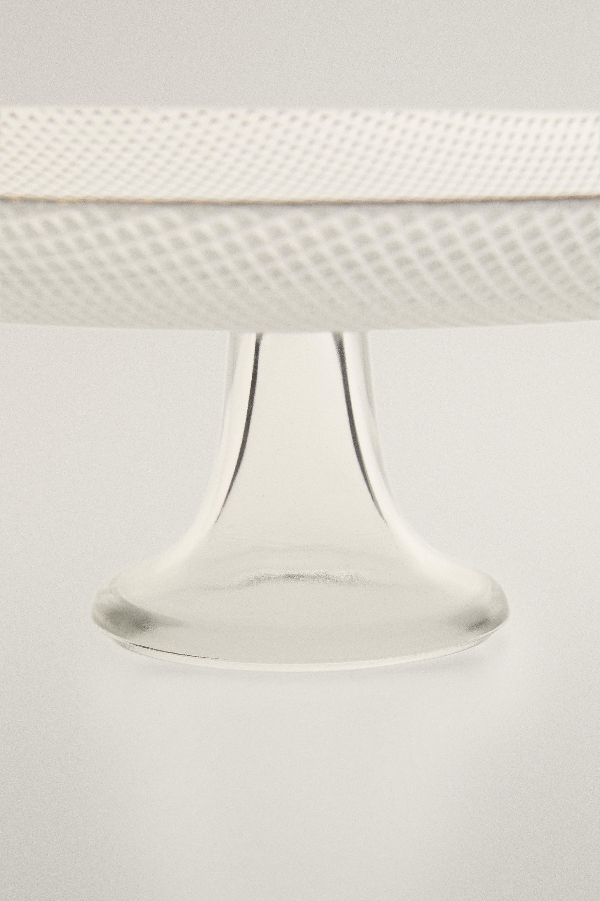 GLASS RAISED DETAIL RIM CAKE SERVING DISH