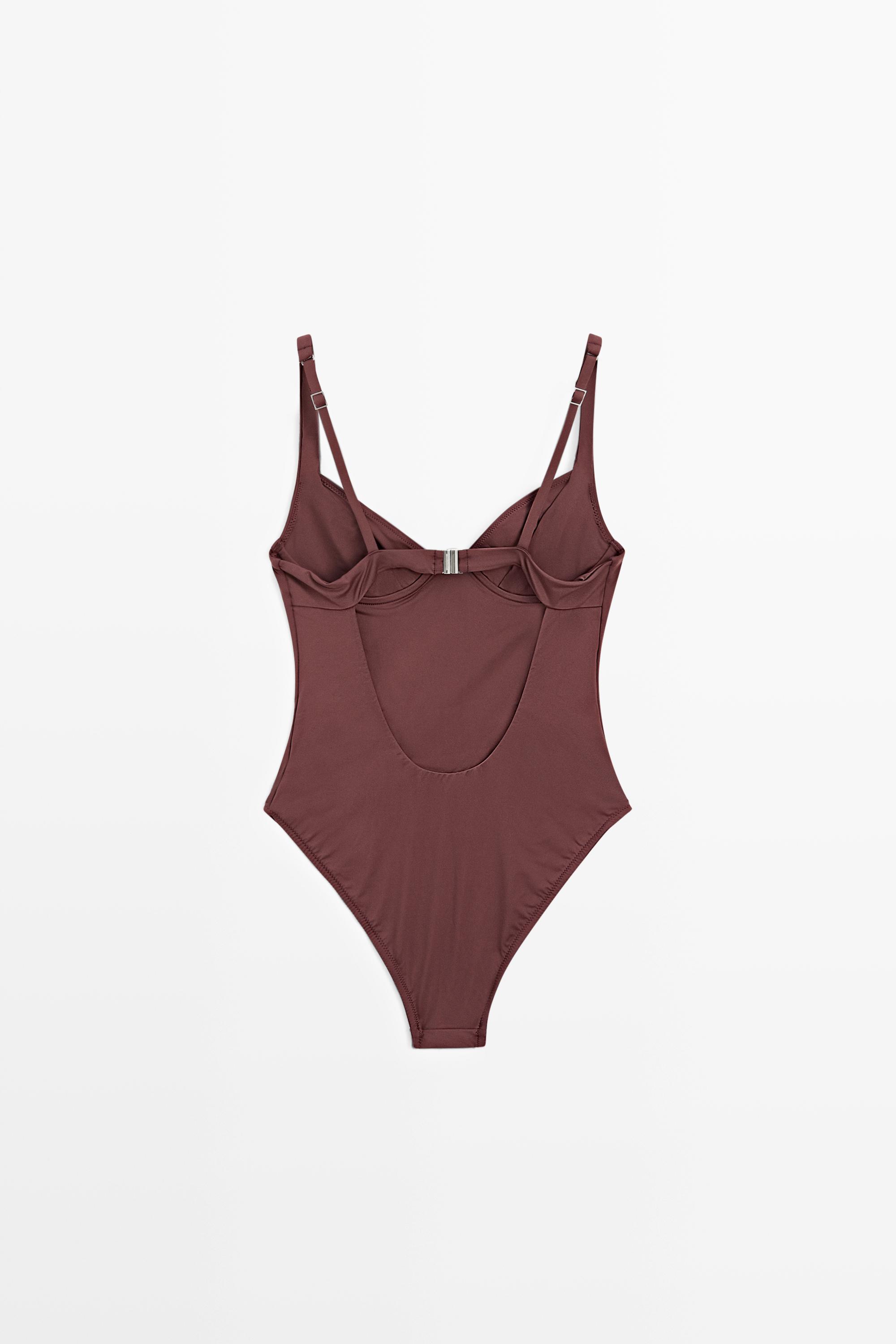 Swimsuit with underwire and wide straps