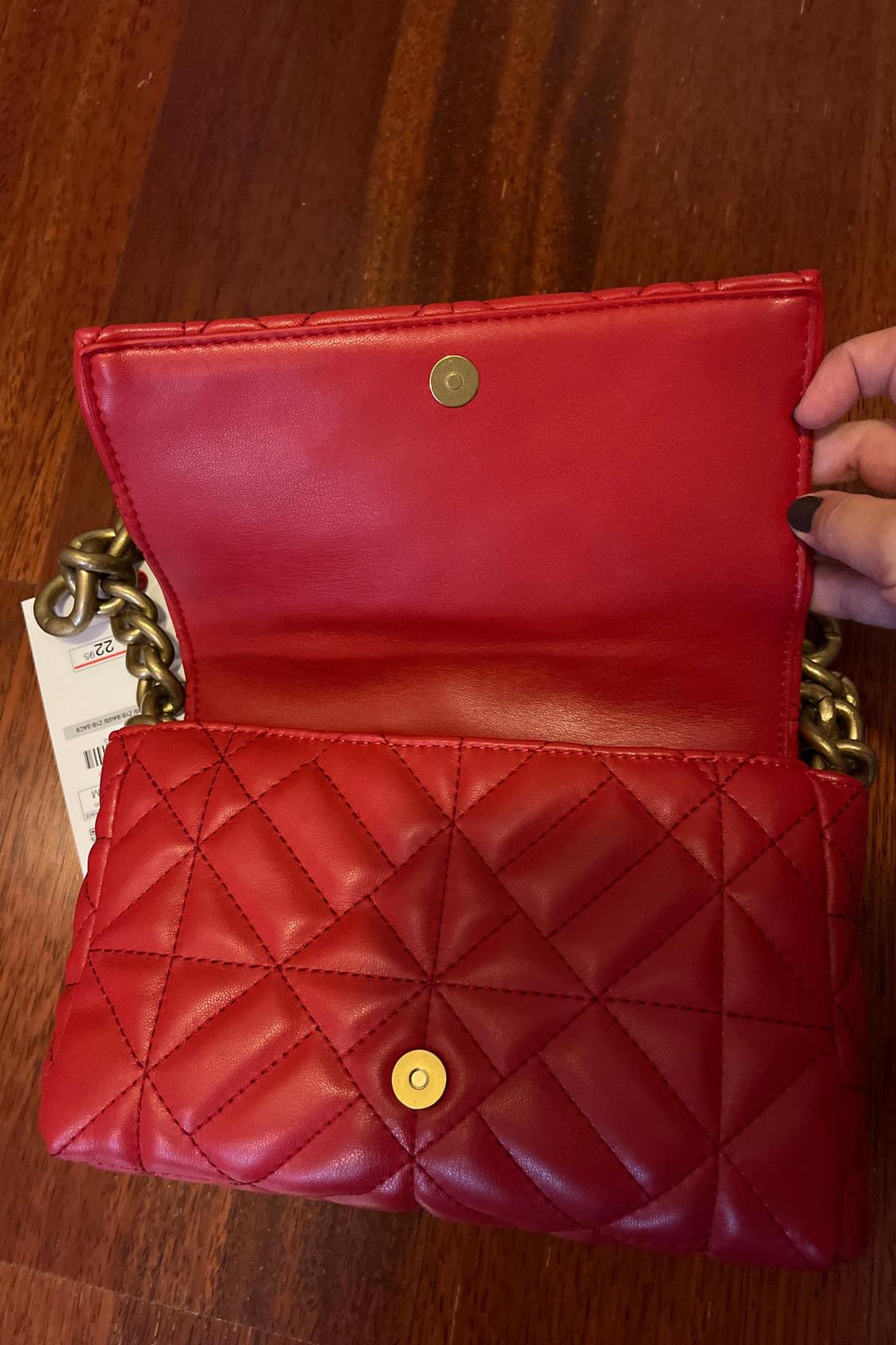 QUILTED SHOULDER BAG WITH CHAIN - Image 2