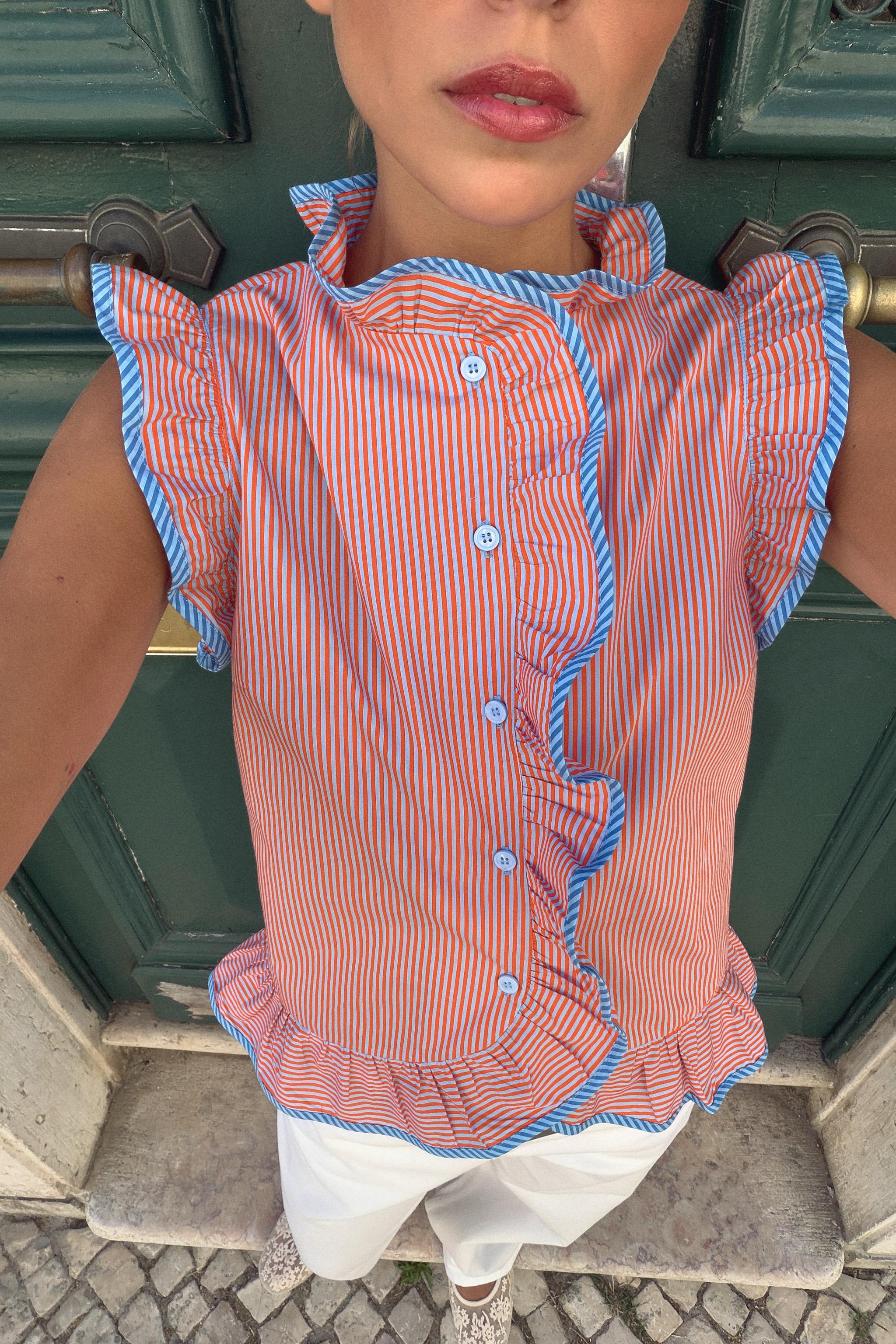 STRIPED RUFFLE BLOUSE