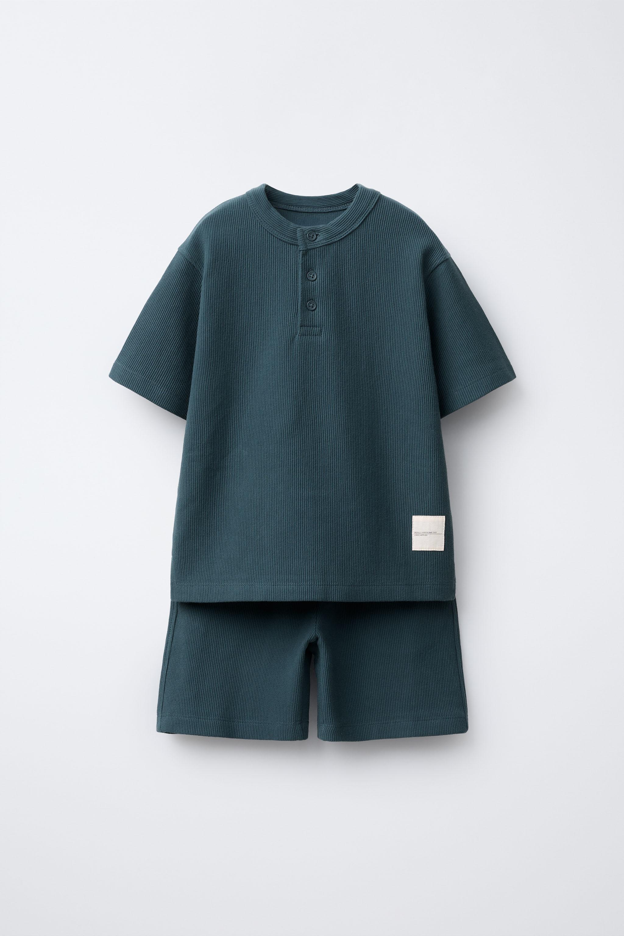 T-SHIRT AND BERMUDA OTTOMAN LABEL SET