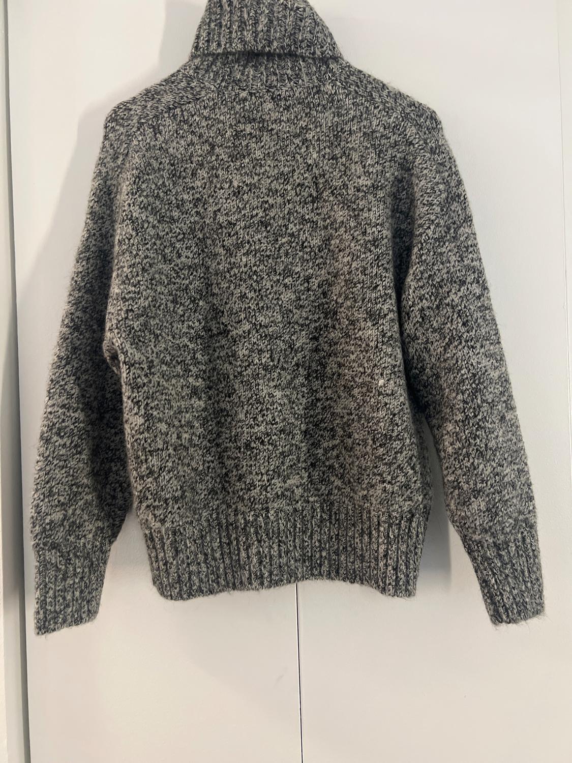 GREY KNIT SWEATER - Image 2