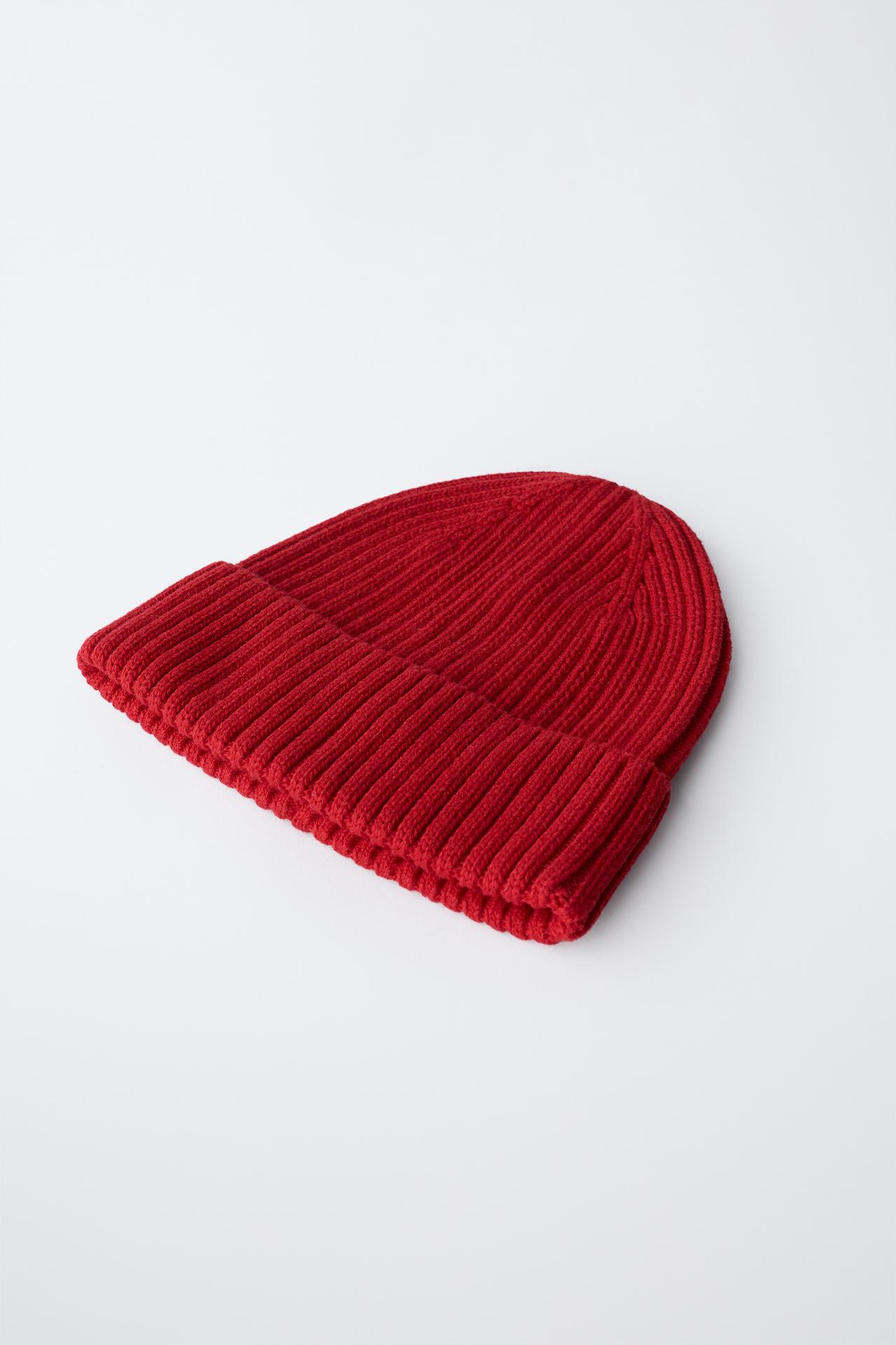 KNIT HAT — Dark red