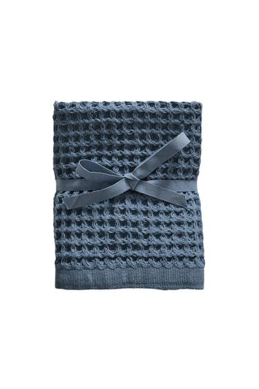 WAFFLE-KNIT COTTON HAND TOWEL (PACK OF 3) - dusty blue by Zara
