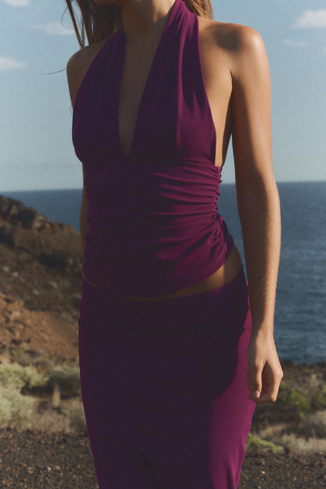RUCHED ELASTICIZED TOP