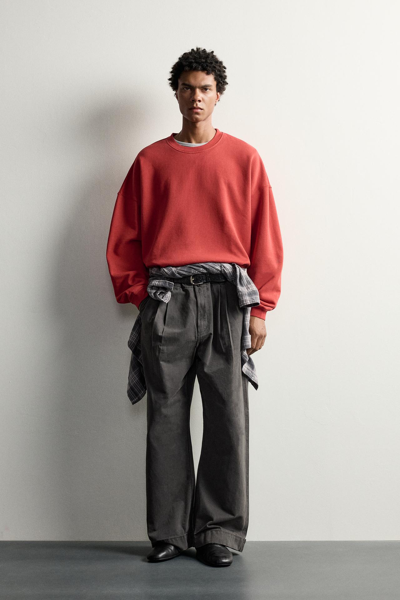 Толстовка relaxed fit с эффектом потертости