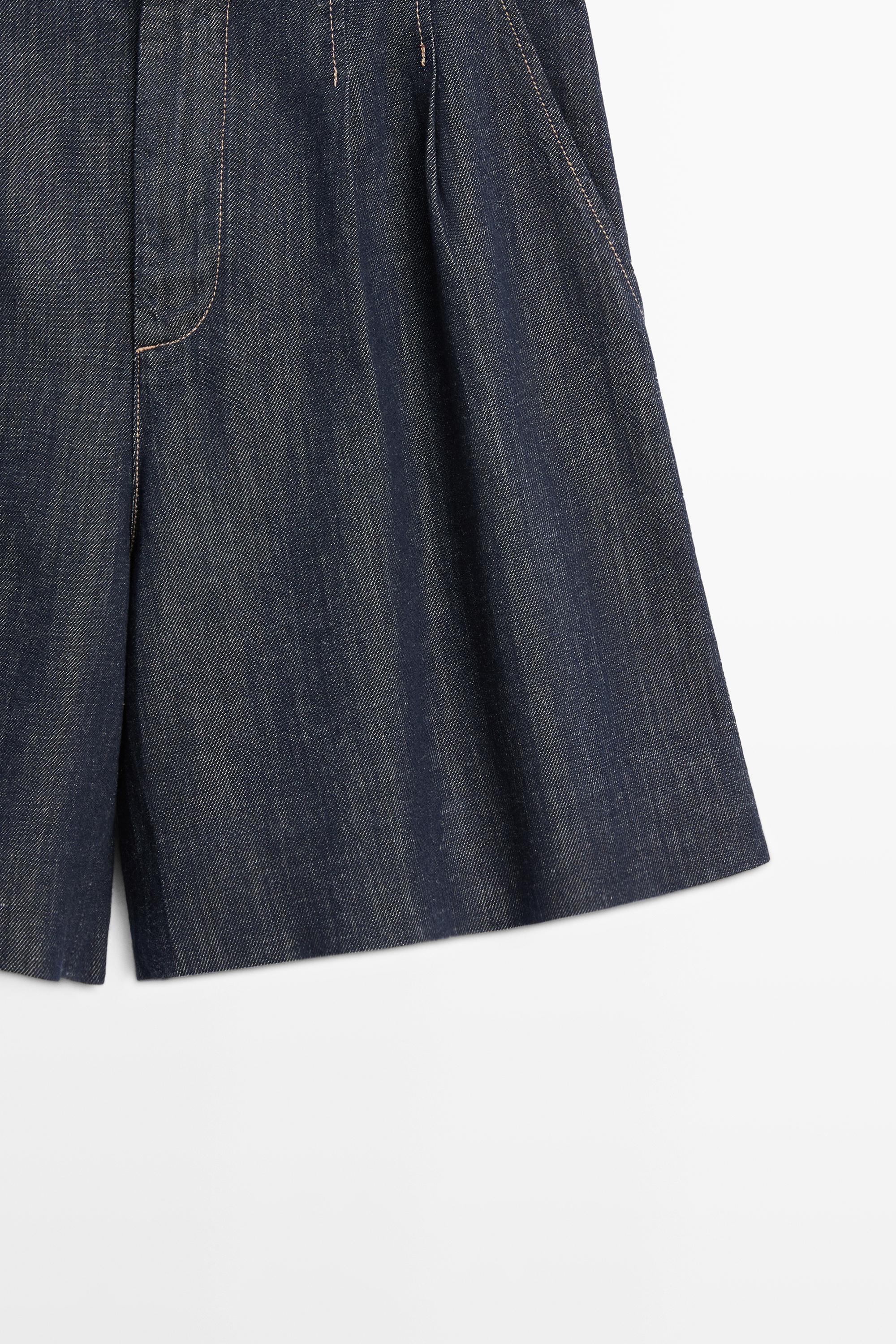 Cotton denim Bermuda shorts with topstitching