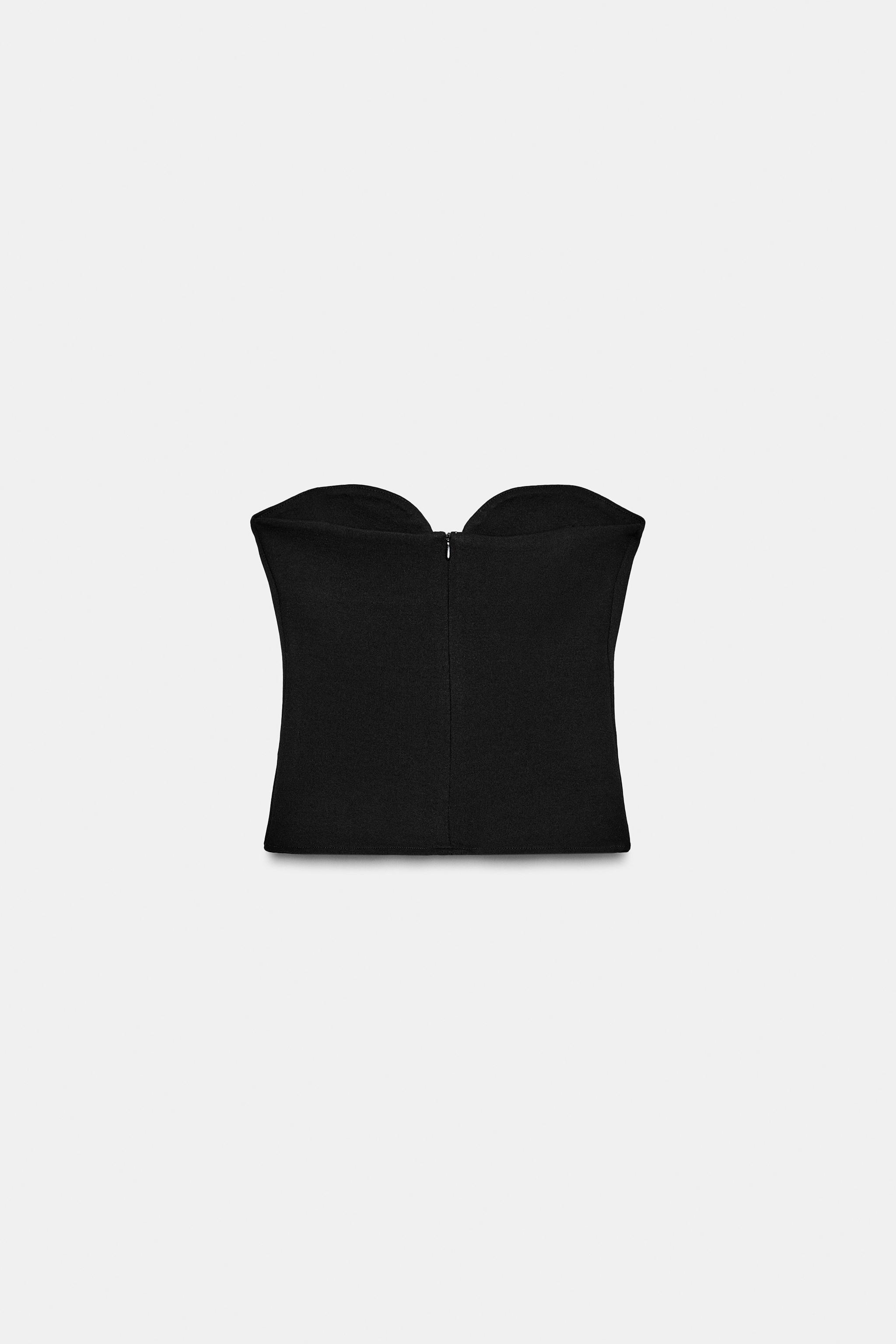 SWEETHEART NECKLINE TOP
