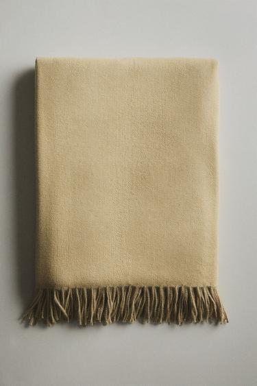 EXTRA SOFT PLAIN THROW - Mustard by Zara - Image 4