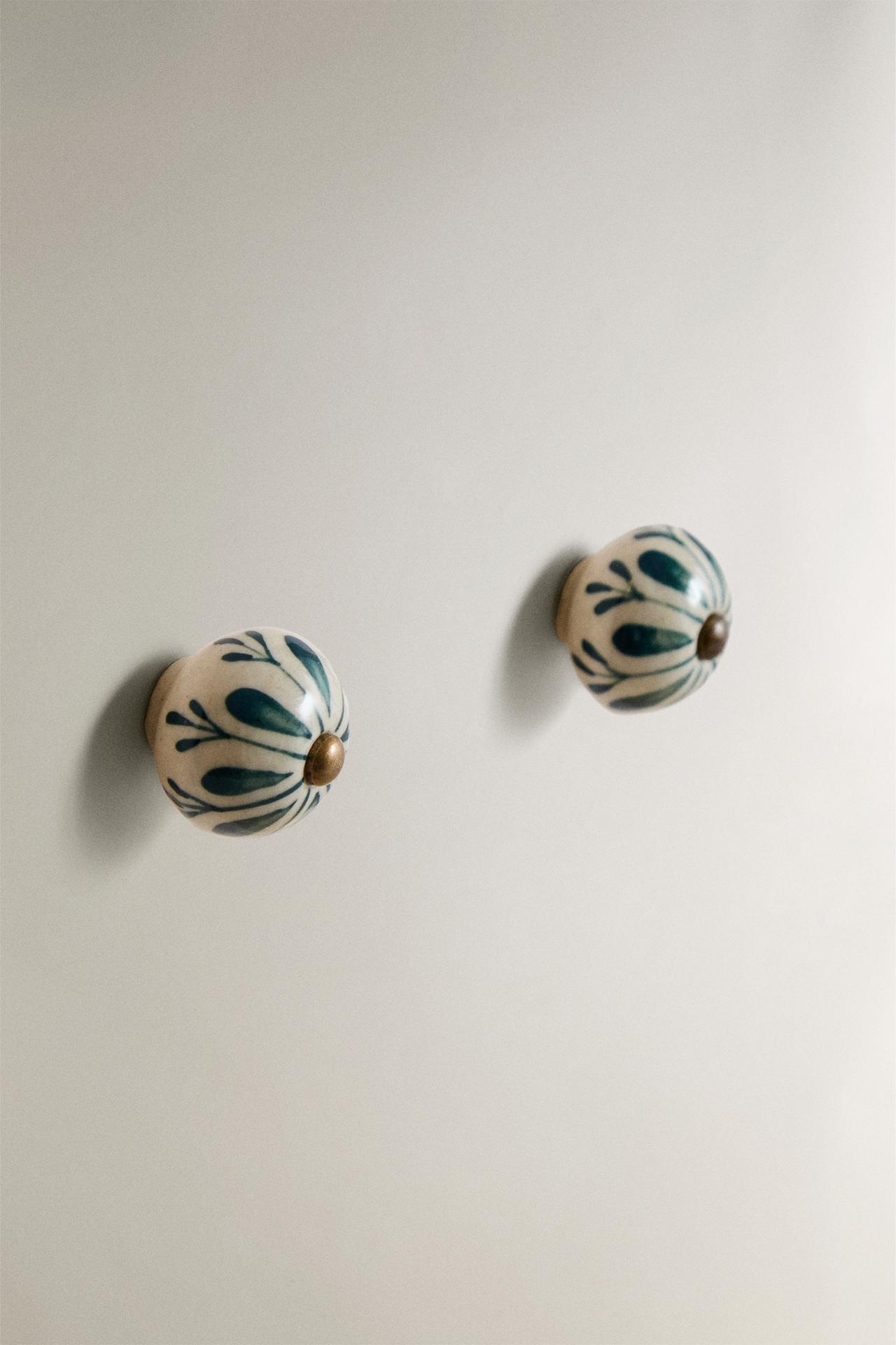 CERAMIC FLOWER KNOB PACK (PACK OF 2) — Green