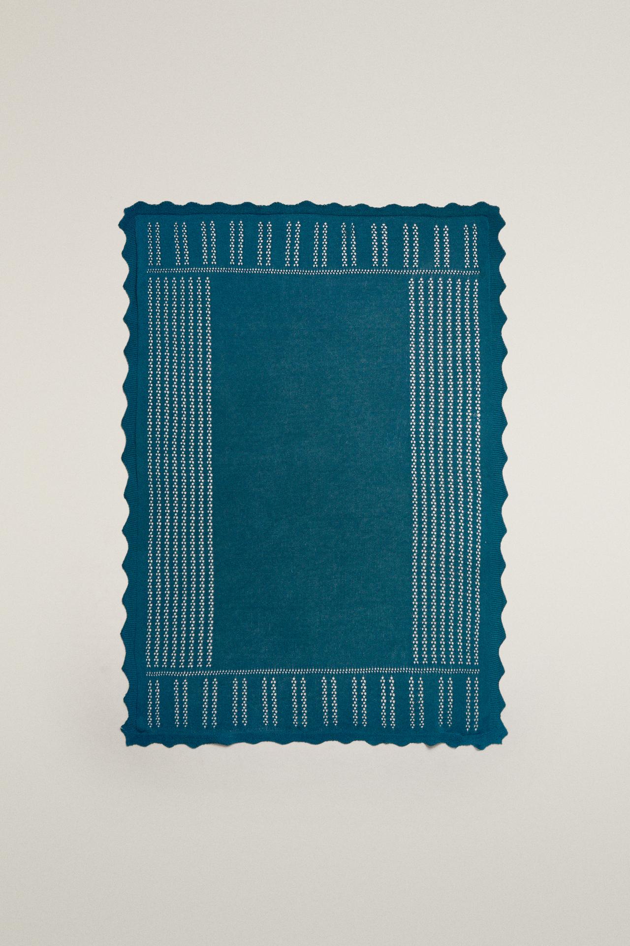 BABY KNIT BLANKET — Blue
