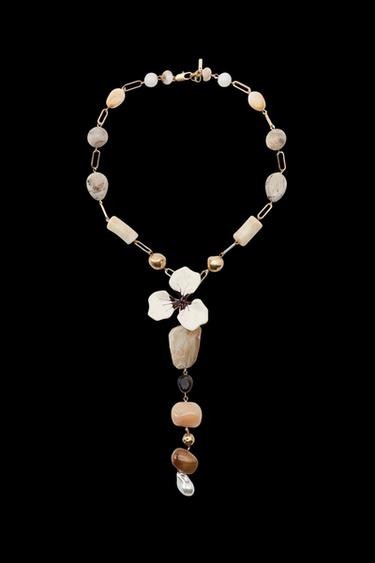COLLAR PIEDRAS FLOR - Dorado de Zara - Imagen 0