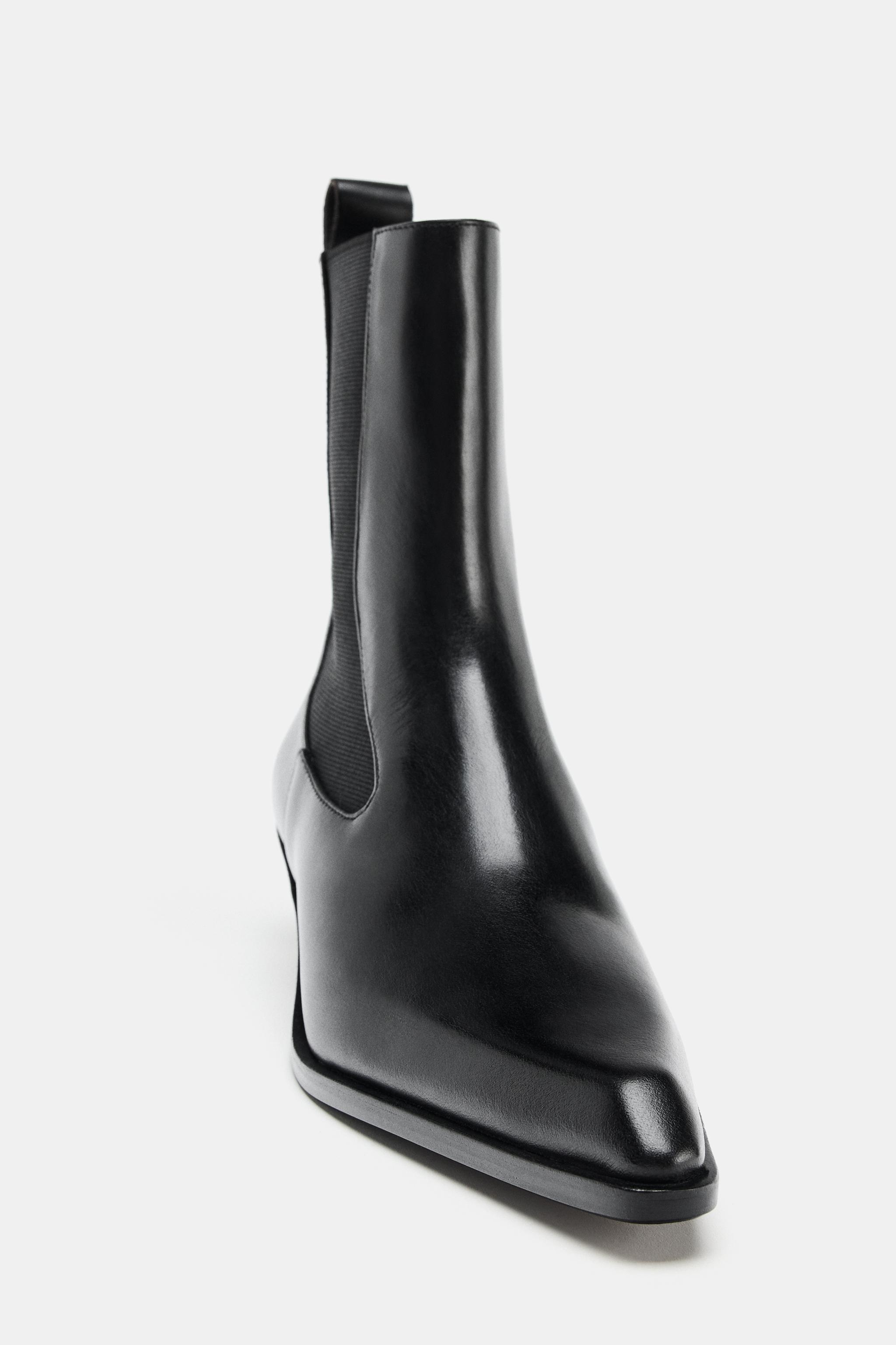 LIMITED EDITION レザーラスティックキトンヒールショートブーツ