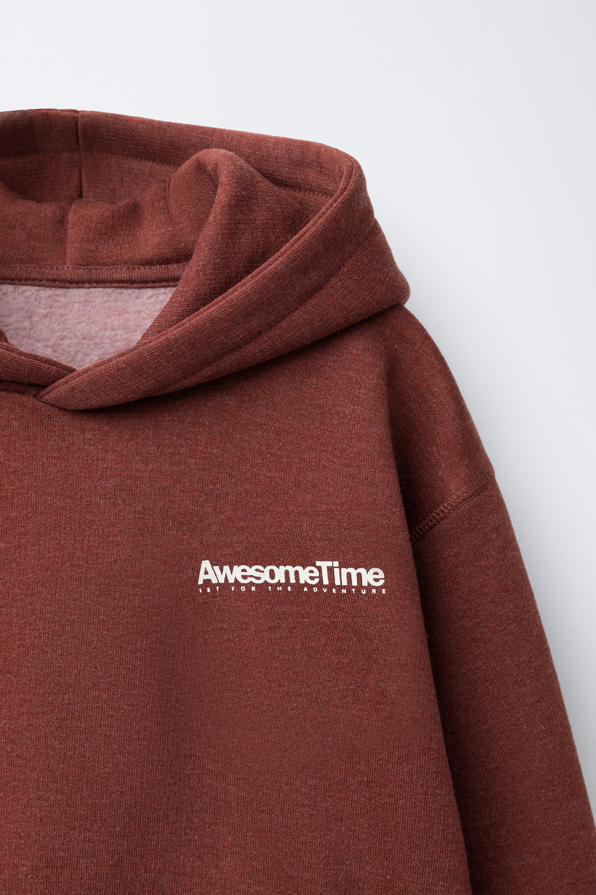 HOODIE AND JOGGER PANTS SET WITH TEXT PRINT