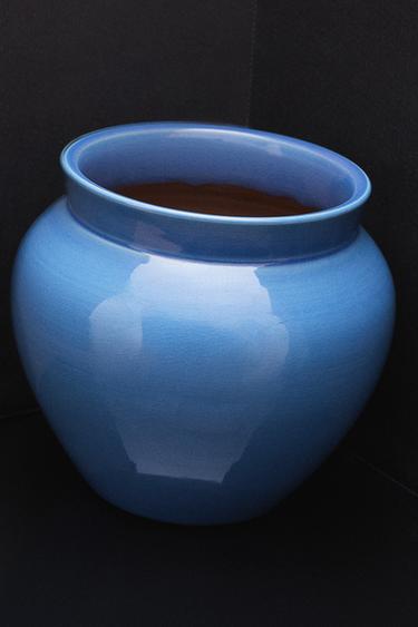 ENAMELLED CERAMIC VASE - Blue / Indigo by Zara