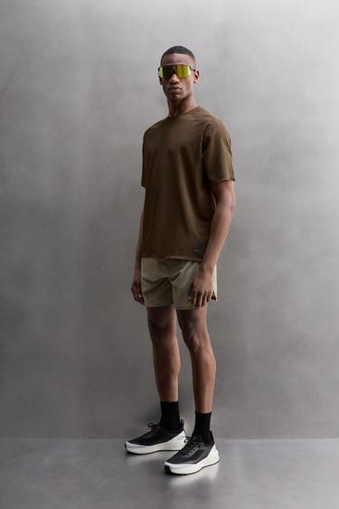 T-SHIRT STRUCTURE PERFORÉE - Marron de Zara - Image 3