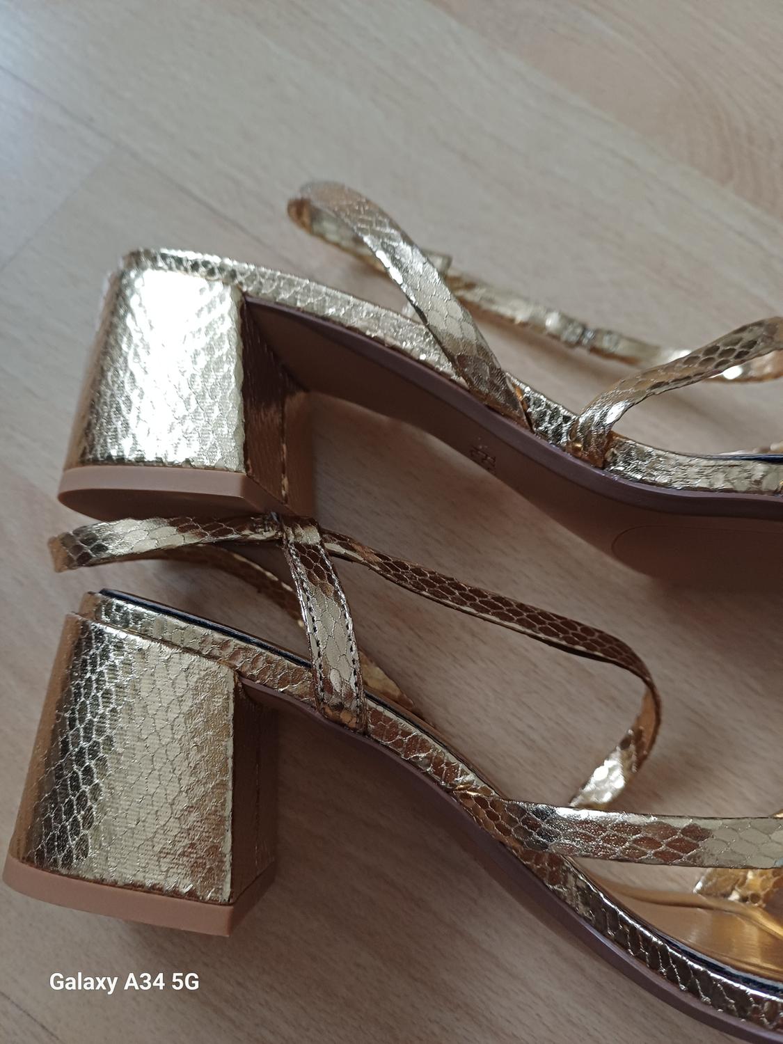 LOW BLOCK-HEEL SANDALS - Image 3