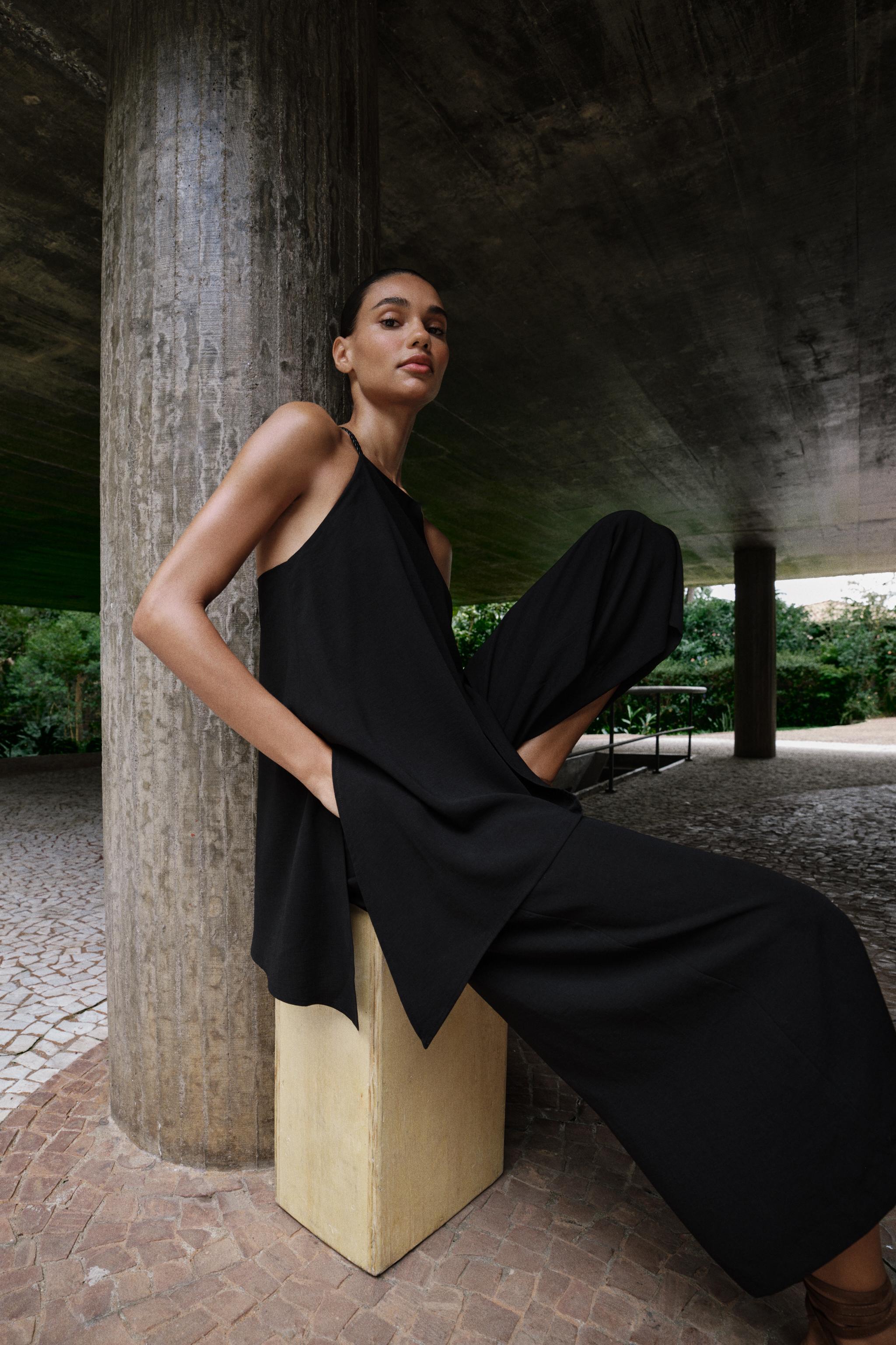ダブルレイヤード編みストラップジャンプスーツ - ブラック | ZARA