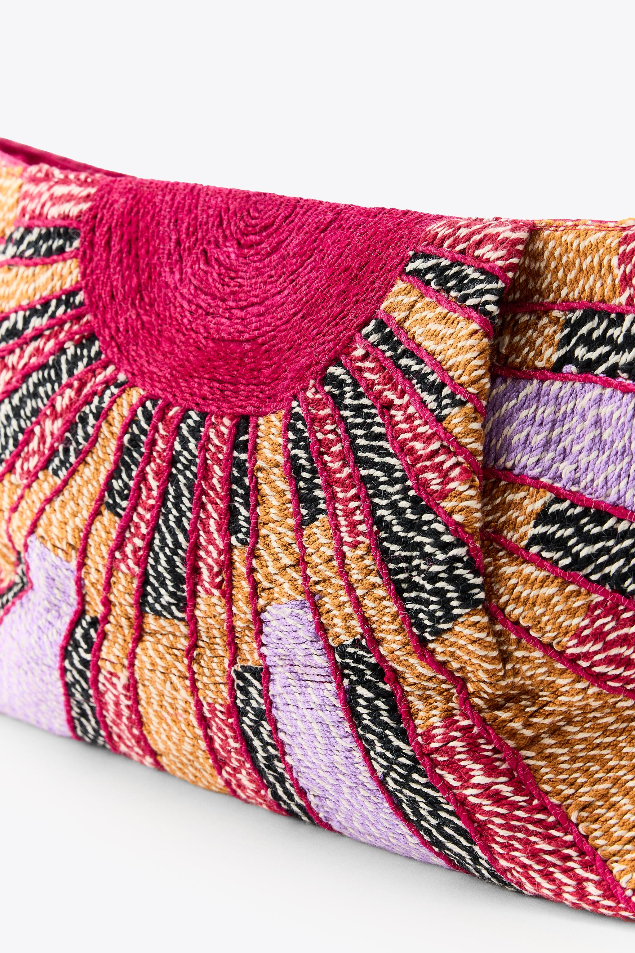 【ZARA】長方形編み込みバッグ フクシア | 4751/014/630 RECTANGULAR WOVEN BAG - Fuchsia | ZARA United States