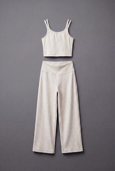 CONJUNTO RIB TOP Y PANTALON STRAIGHT - Gris vigoré de Zara