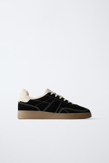 BAMBA DETALLE BORREGUILLO - Negro de Zara