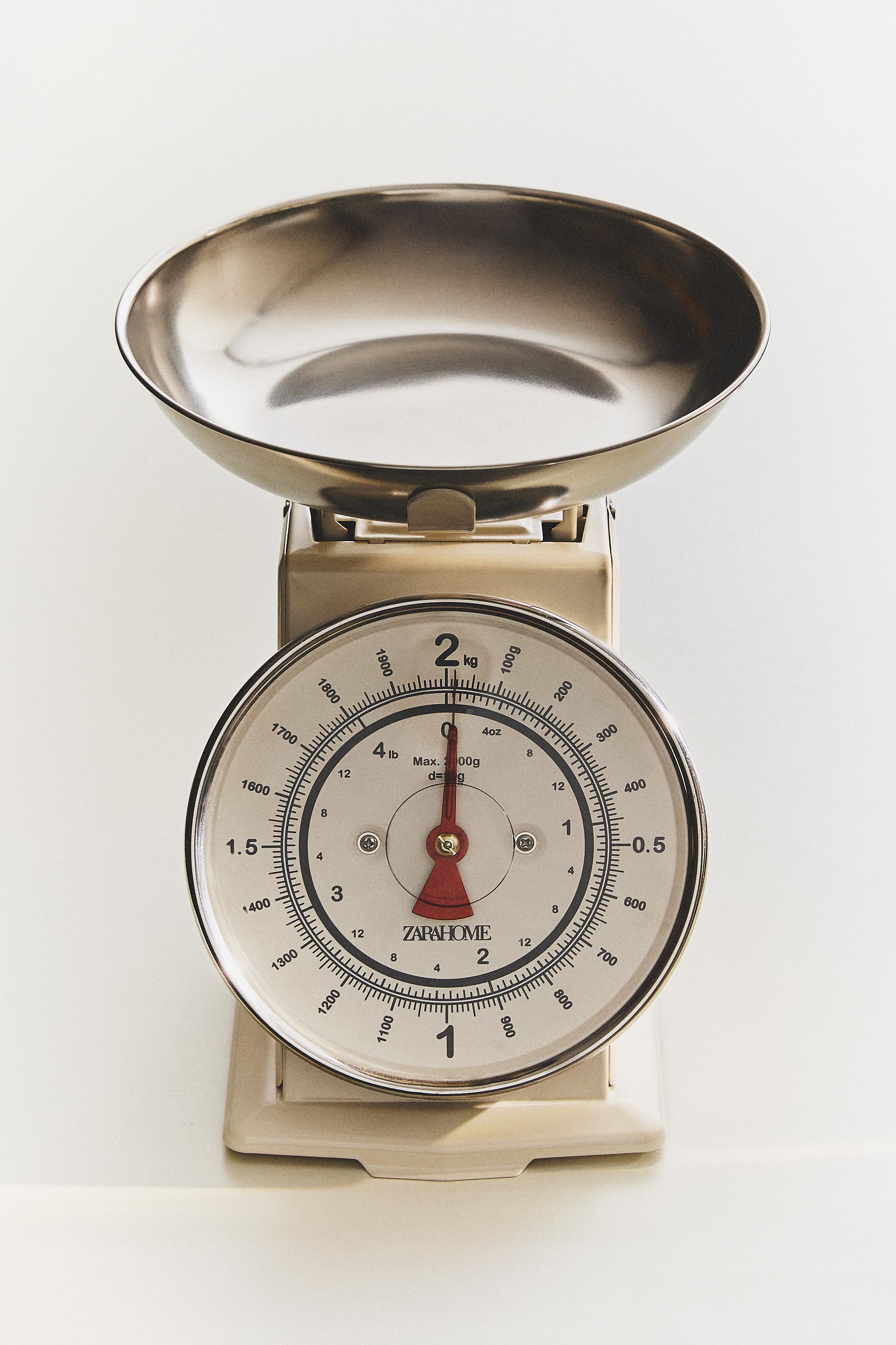RETRO-STYLE SCALE