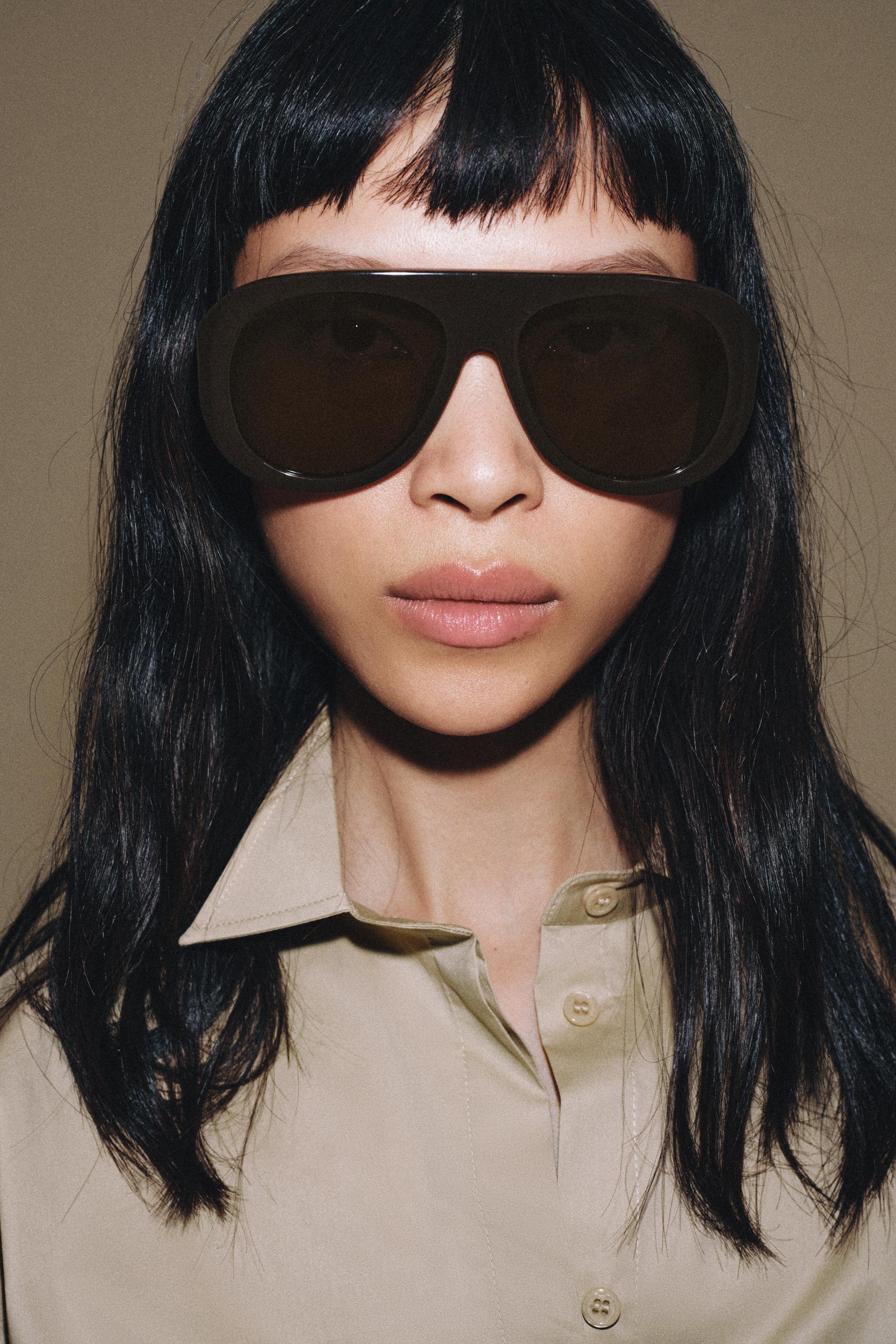 AVIATOR SUNGLASSES