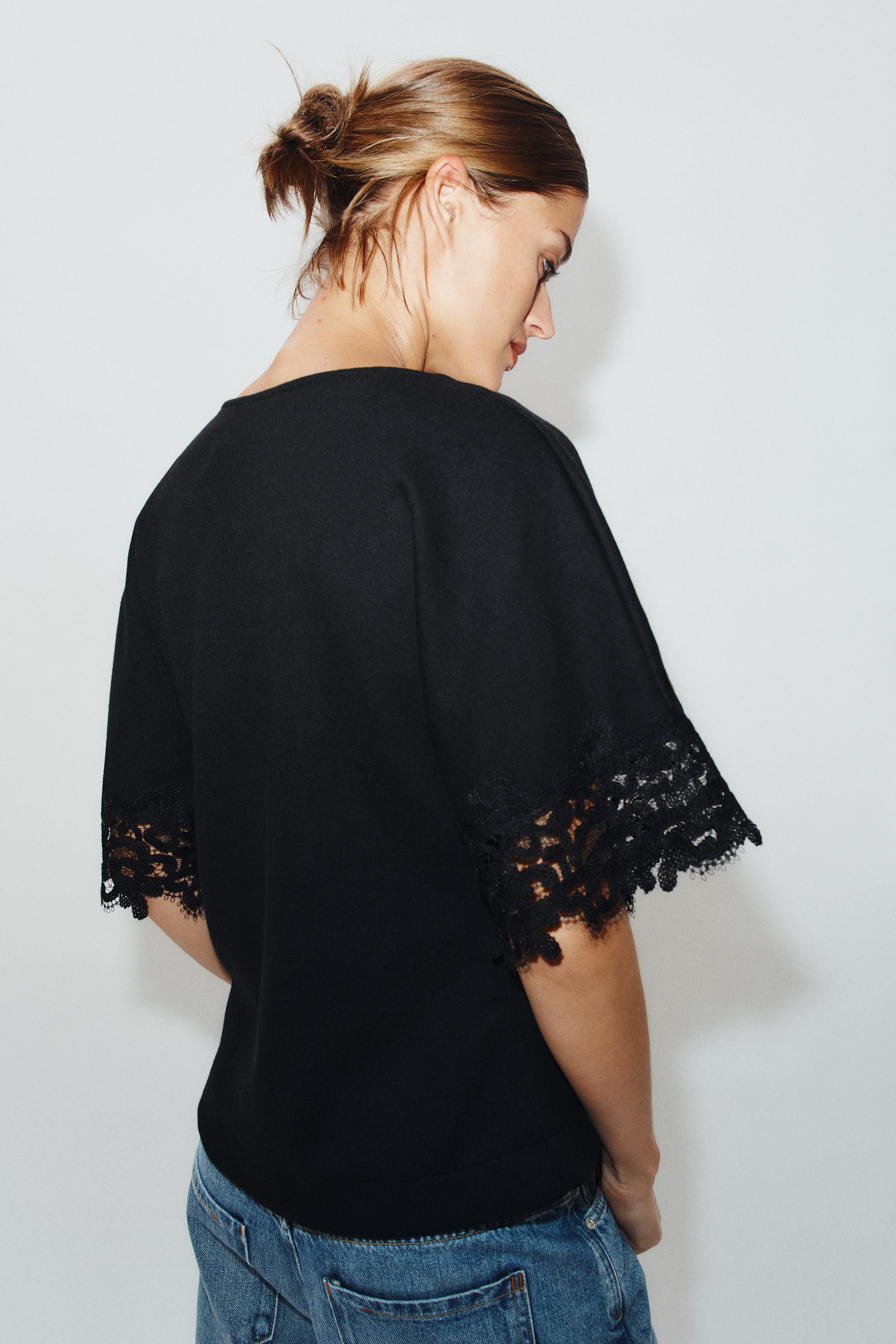 SOFT LACE TOP