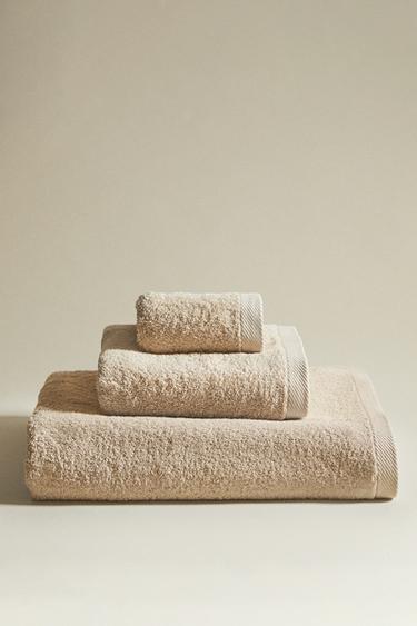 PLAIN COTTON TERRY BATH TOWEL (500 GXM²) - Sand by Zara