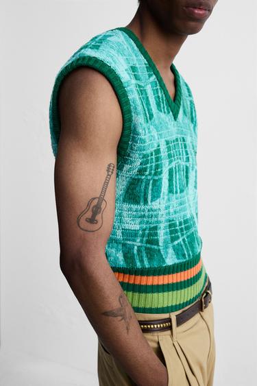 GRAPHIC PRINT KNIT WAISTCOAT © OTIS KWAME KYE QUAICOE - Emerald by Zara - Image 4