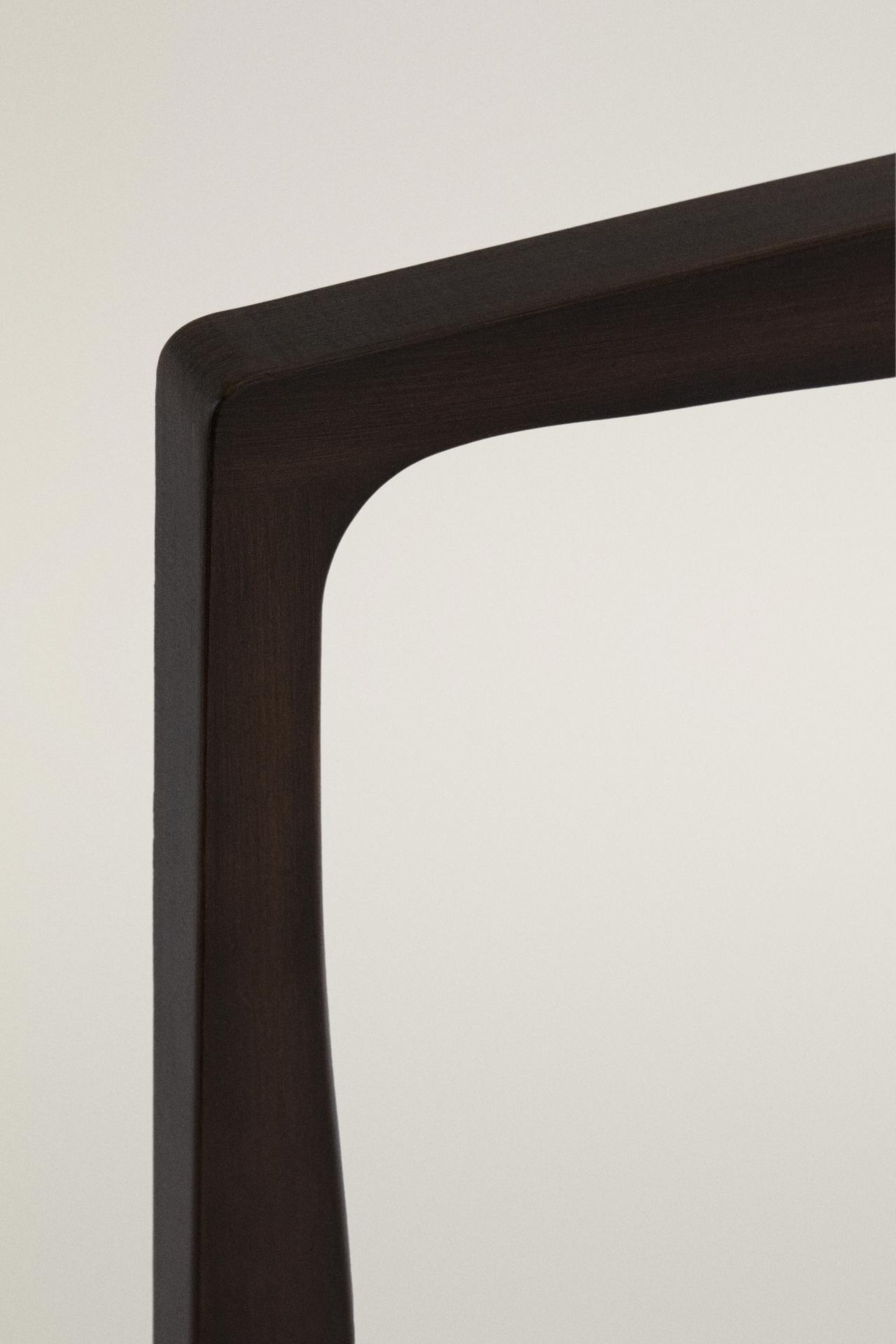 WAVY WOODEN WALL MIRROR — Brown