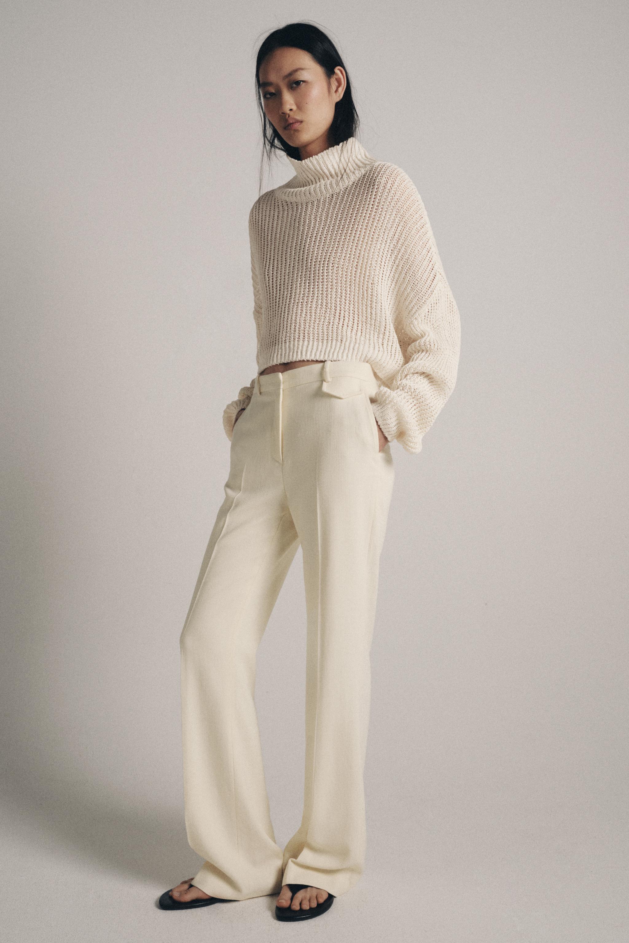 ZARA クロップド丈ニットセーター　襟付き　新品 ZARA - ZARA(ザラ) クロップド丈ニットポロシャツ レディース トップス