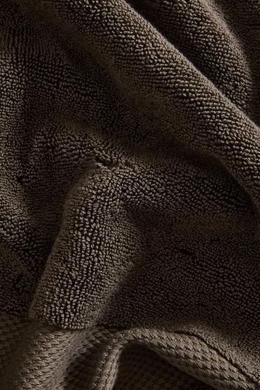EXTRA SOFT BATH TOWEL (800 GXM²) - Dark mink by Zara