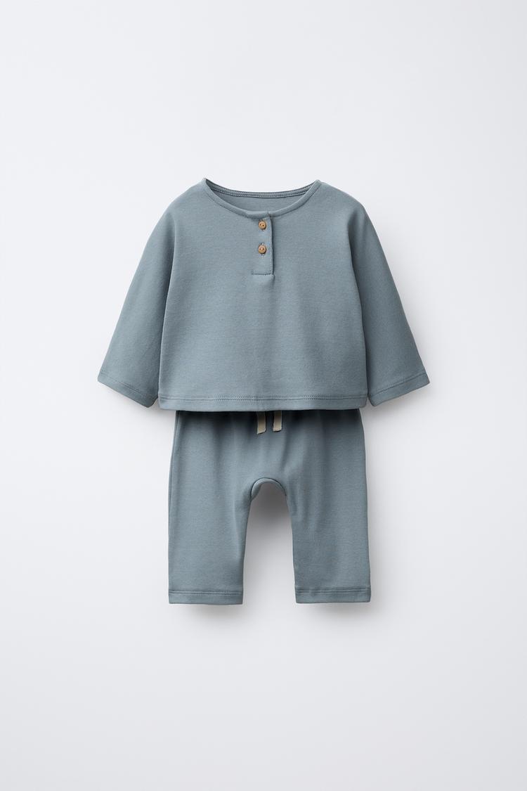 CONJUNTO CAMISETA Y PANTALÓN LISO Azul Gris ZARA Estados