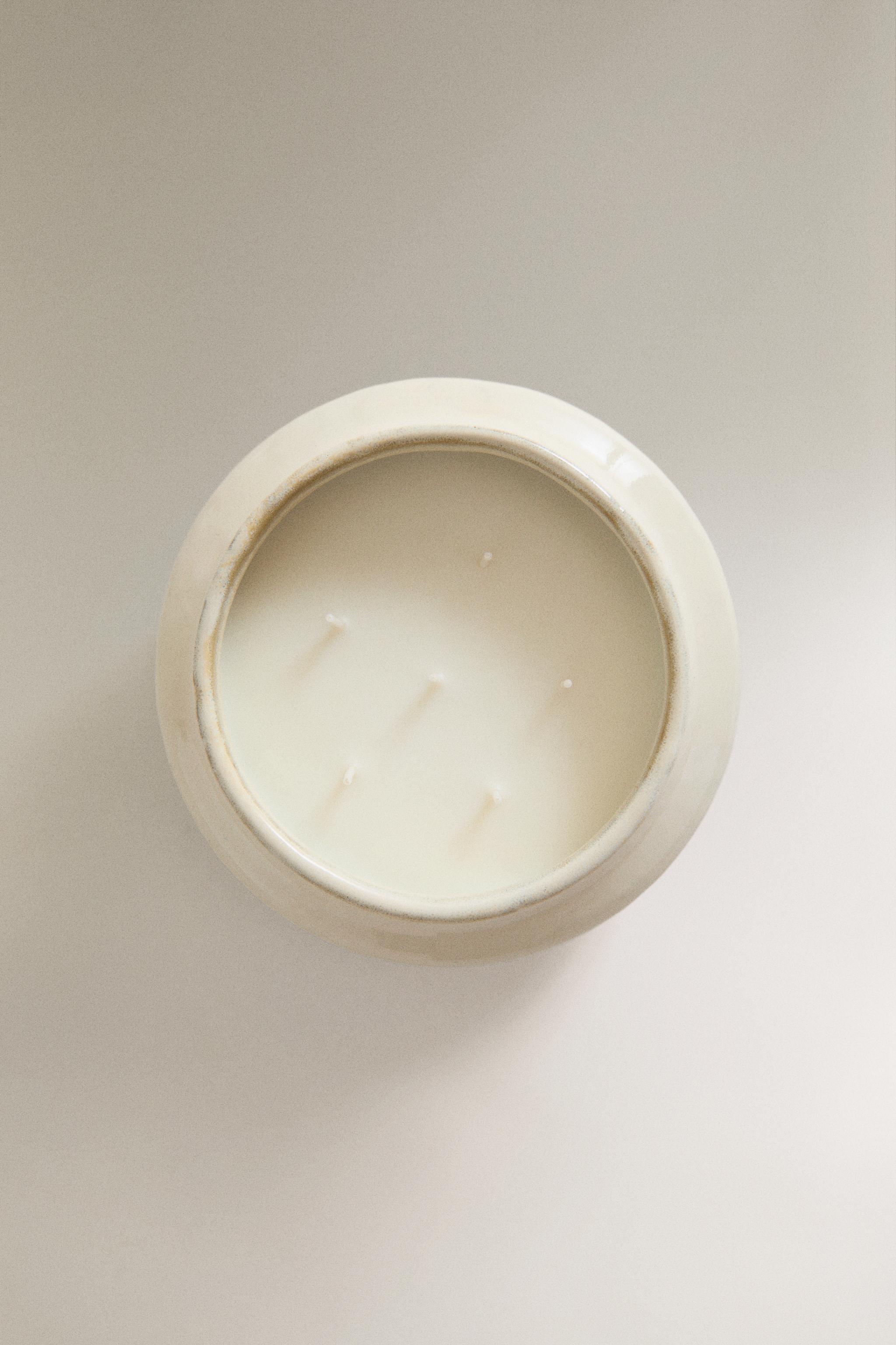 G) LIGHT COTTON SCENTED CANDLE