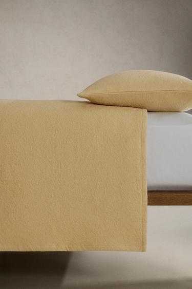 COUVRE-LIT JACQUARD TEXTURÉ - Beige de Zara - Image 2