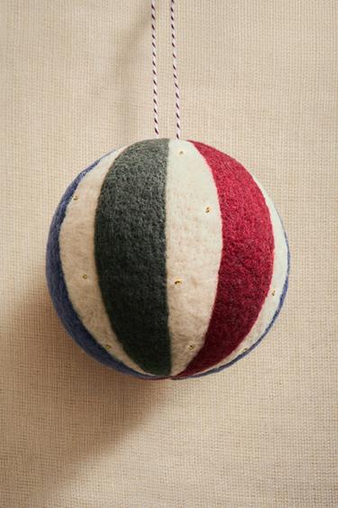 MULTICOLOURED FELT BAUBLE CHRISTMAS TREE DECORATION - Multicoloured by Zara - Image 4