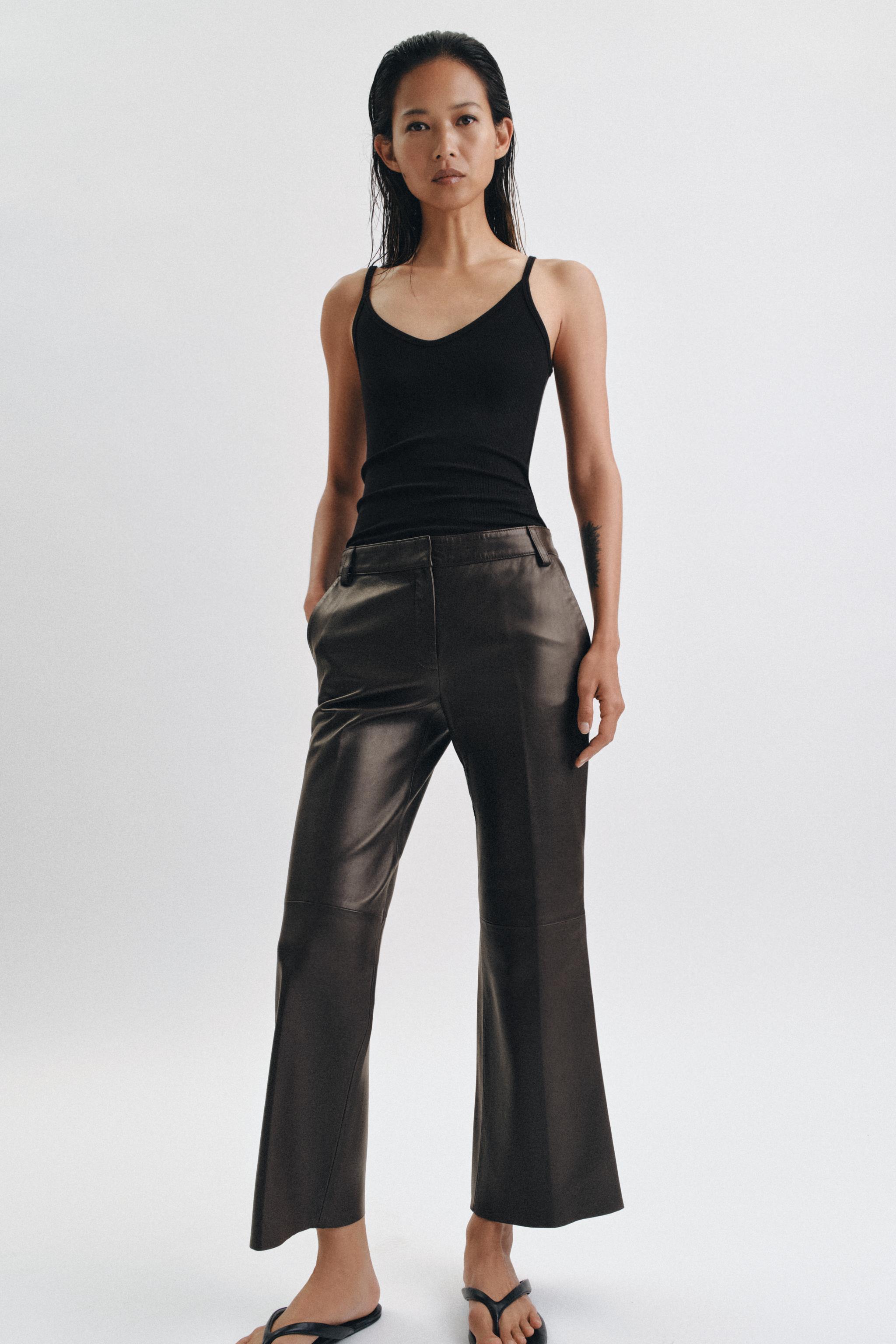 Женские брюки Zara ZW COLLECTION LIMITED EDITION FLARE LEATHER PANTS