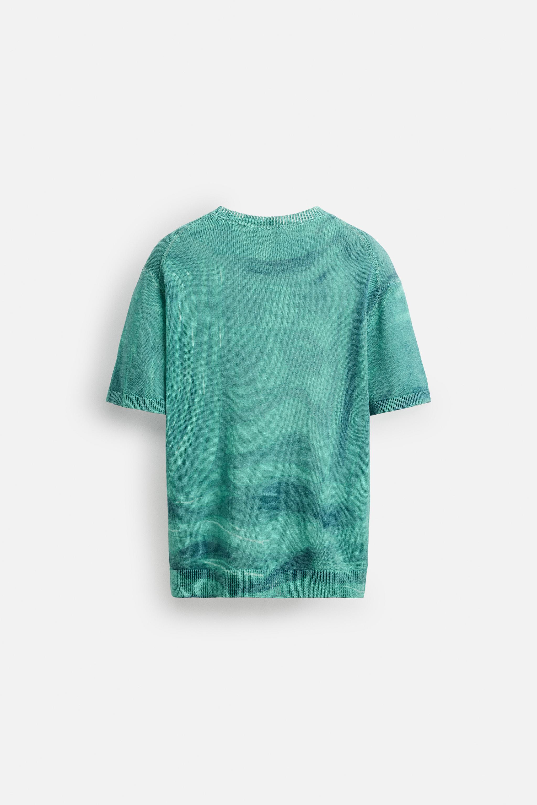 GRAPHIC PRINT KNIT T-SHIRT © OTIS KWAME KYE QUAICOE