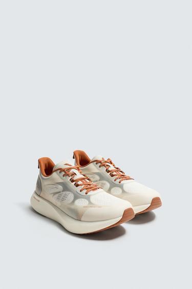 MARATHON TRAINERS - White by Zara