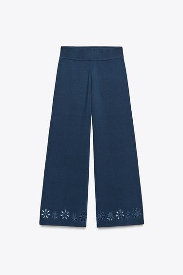 STRICKHOSE MIT LOCHSTICKEREI - Bläulich von Zara