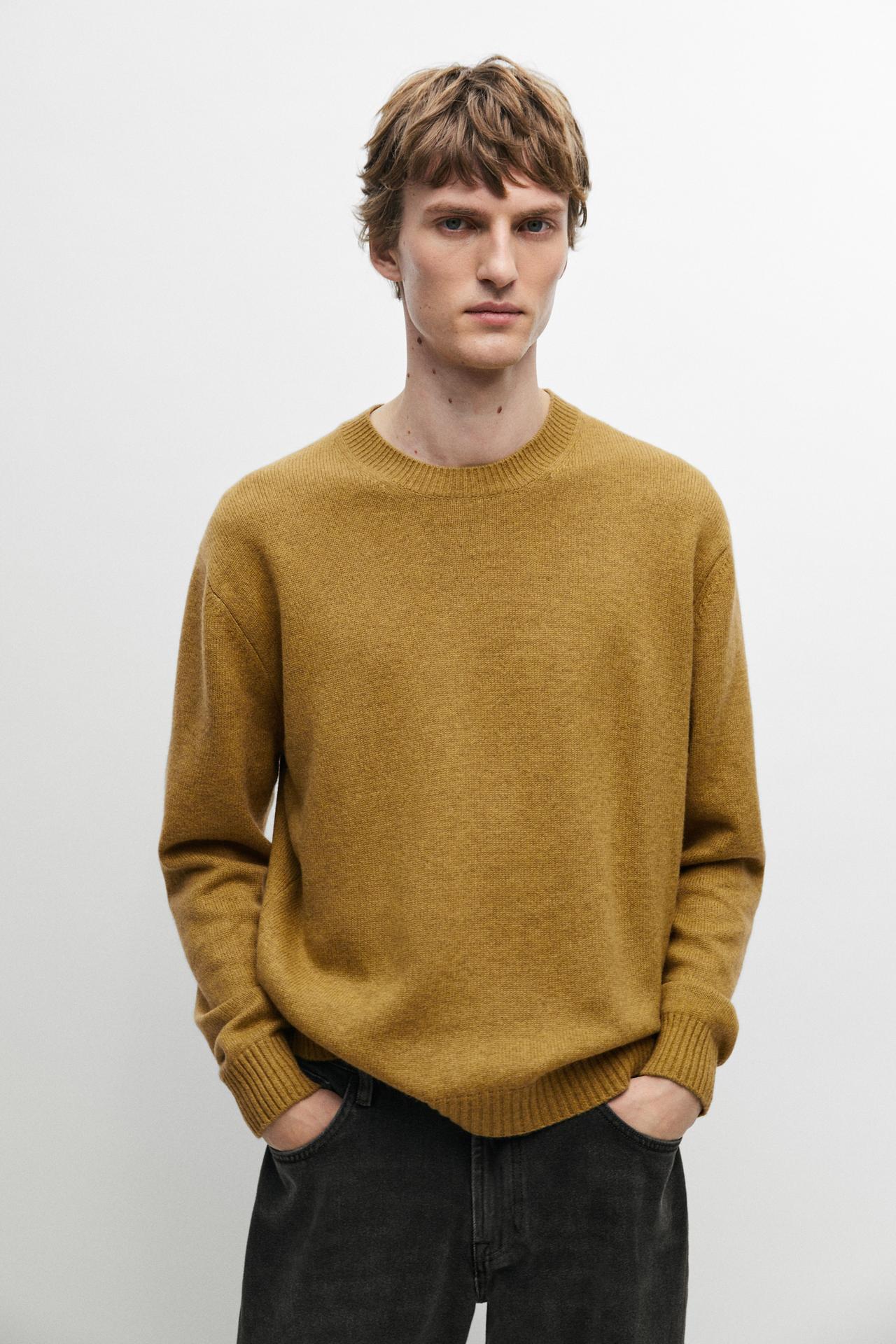Cashmere round neck knit sweater — Mocha