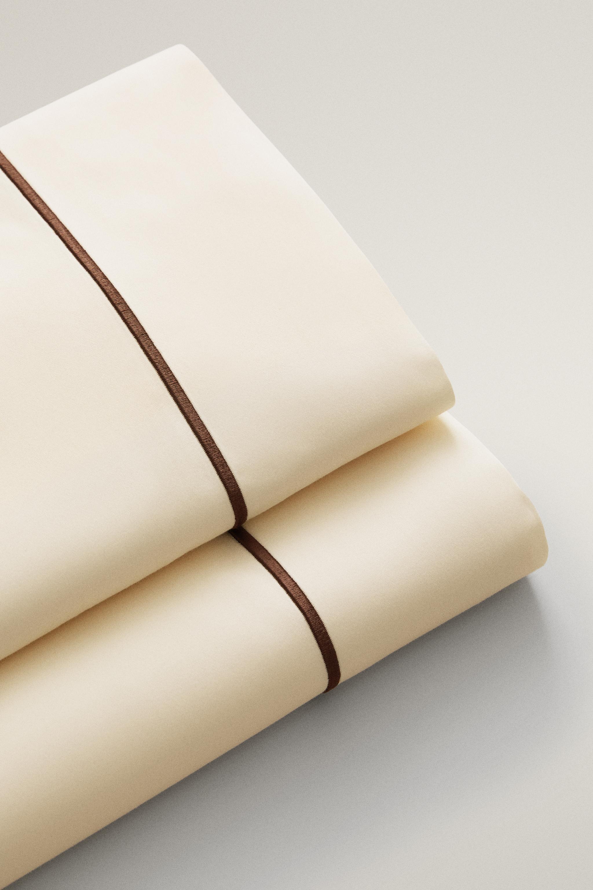 DRAP DE DESSUS SATIN FESTON (400 FILS)